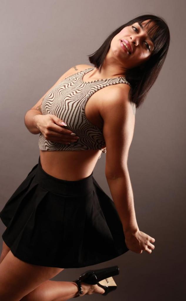 Chica busca chico en Granada: 