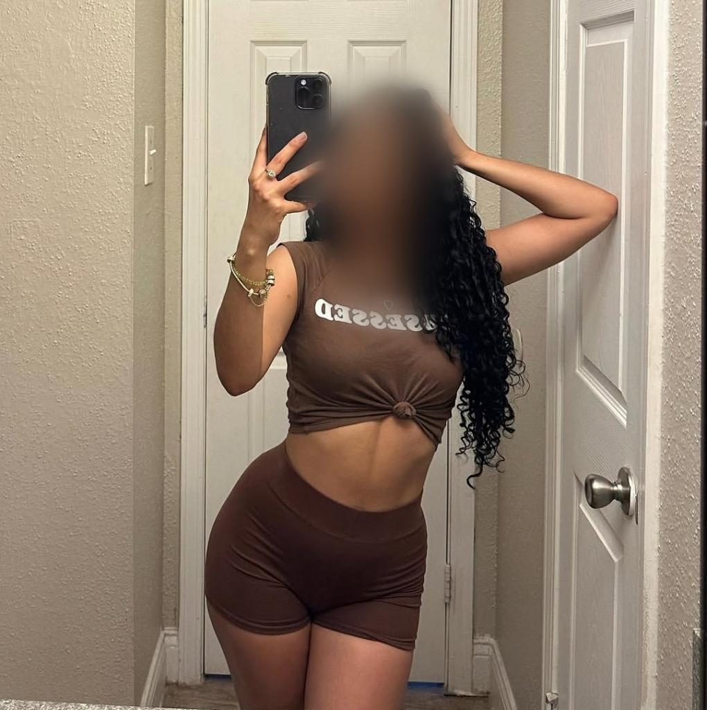 Chica busca chico en Tenerife: 