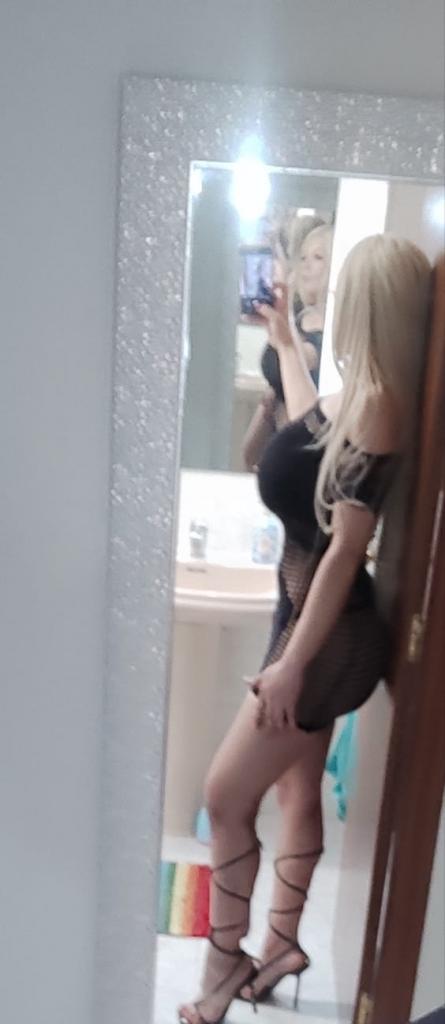 624856684: Chica busca chico en Barcelona
