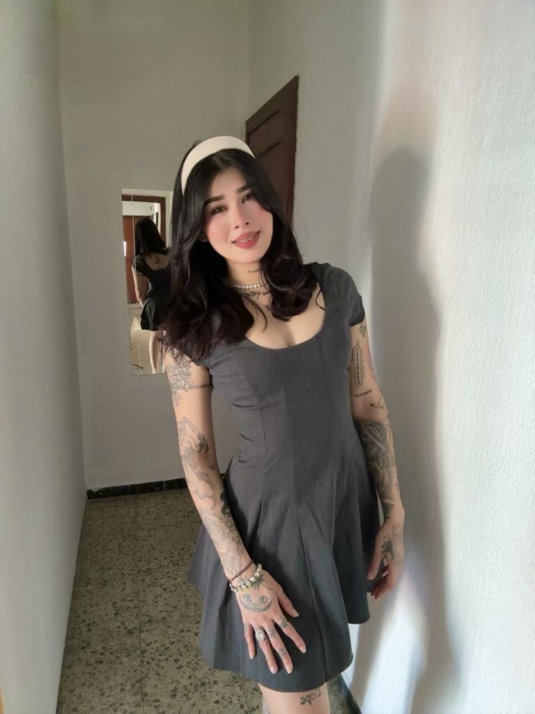 Chica busca chico en Huelva: 