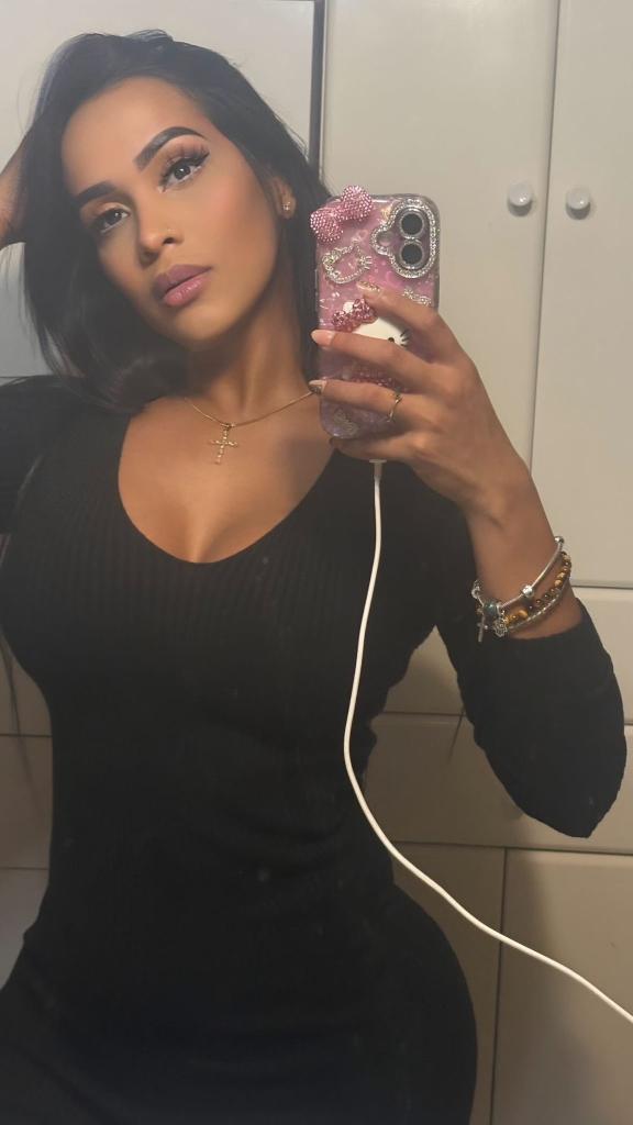 613699820: Chica busca chico en Ibiza