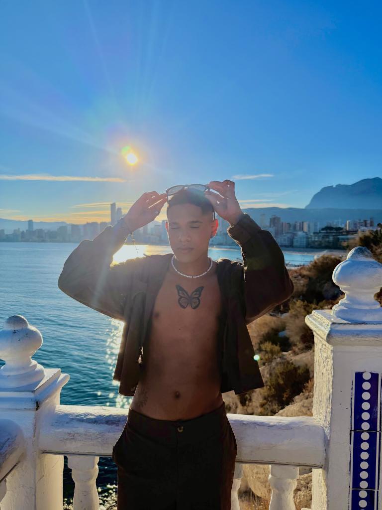 Chico busca chica en Alicante: 