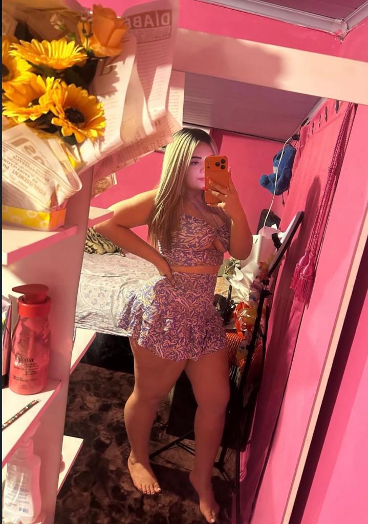 Chica busca chico en Almería: 