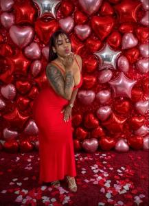 607347099: Chica busca chico en Sevilla