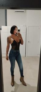 655735321: Chica busca chico en Barcelona
