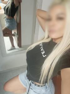 624856684: Chica busca chico en Barcelona