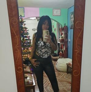 664417139: Chica busca chico en Tenerife