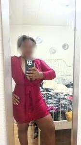 745071460: Chica busca chico en Barcelona
