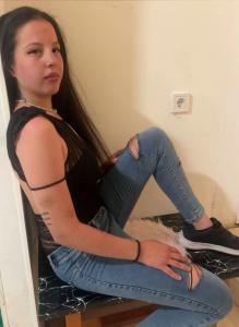 627805263: Chica busca chico en Barcelona