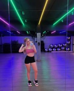 643208133: Chica busca chico en León