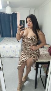 632990913: Chica busca chico en Sevilla
