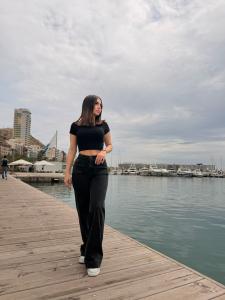 647311745: Chica busca chico en Asturias