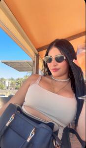 645565921: Chica busca chico en Barcelona