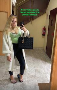631959470: Chica busca chico en Barcelona