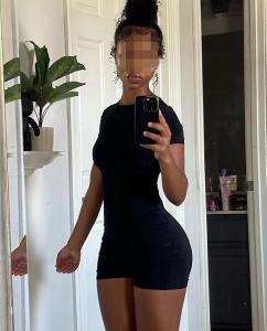 643206139: Chica busca chico en Sevilla