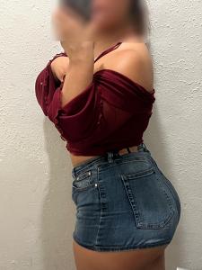 631627103: Chica busca chico en Barcelona