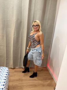 671547778: Chica busca chico en Barcelona