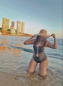 613619222: Chica busca chico en Barcelona