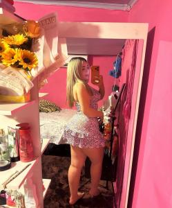643387612: Chica busca chico en Almería