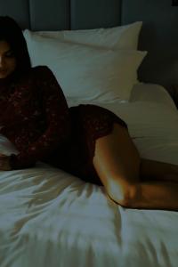 617196325: Chica busca chico en Ibiza