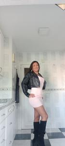 667284258: Chica busca chico en Madrid