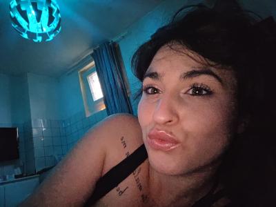 613417559: Chica busca chico en Mallorca