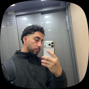 613437707: Chico busca chica en Madrid