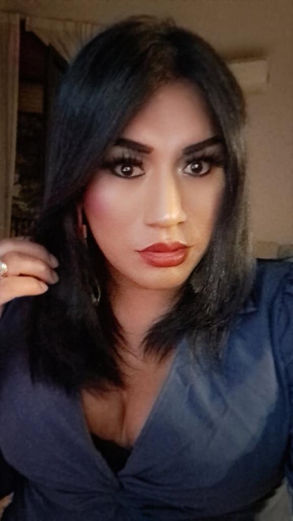 631094181: Transexual en Álava