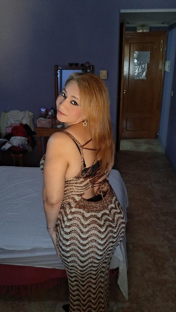 613943365: Chica busca chico en Segovia