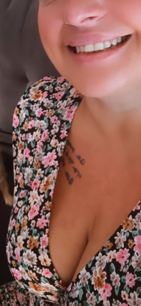 678961471: Chica busca chico en Sevilla