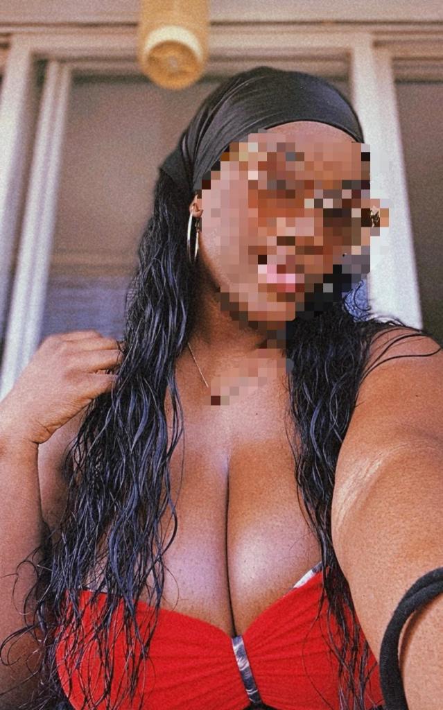Chica busca chico en Tenerife: 