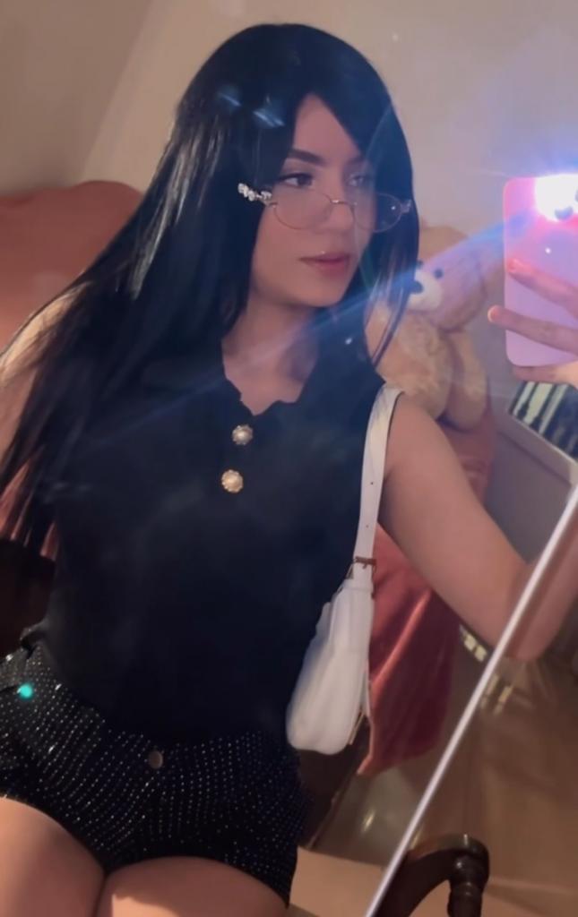 633304369: Chica busca chico en Sevilla
