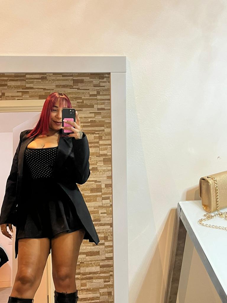632951542: Chica busca chico en La Coruña