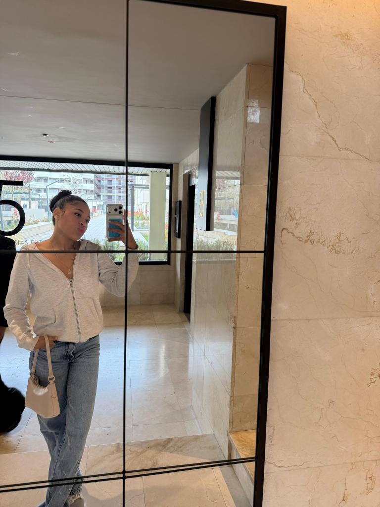 Chica busca chico en Barcelona: 