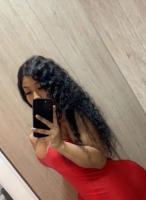 697368248: Chica busca chico en Barcelona