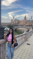 695711394: Chica busca chico en Sevilla