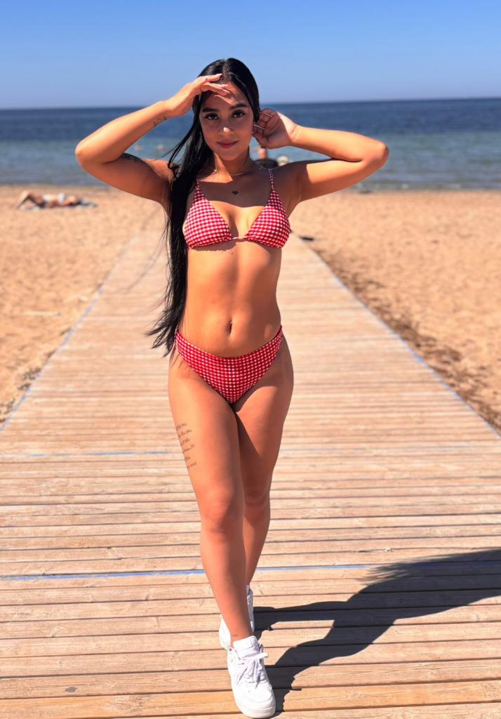 Chica busca chico en Alicante: Chica busca chico