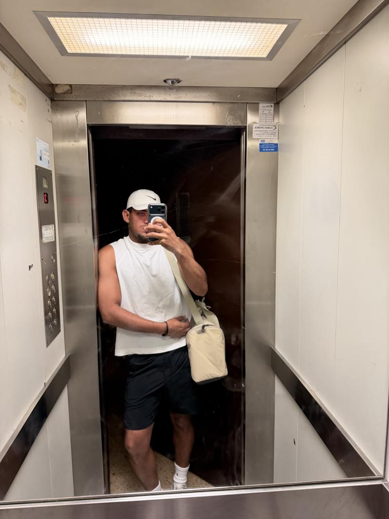 617515038: Chico busca chica en Mallorca