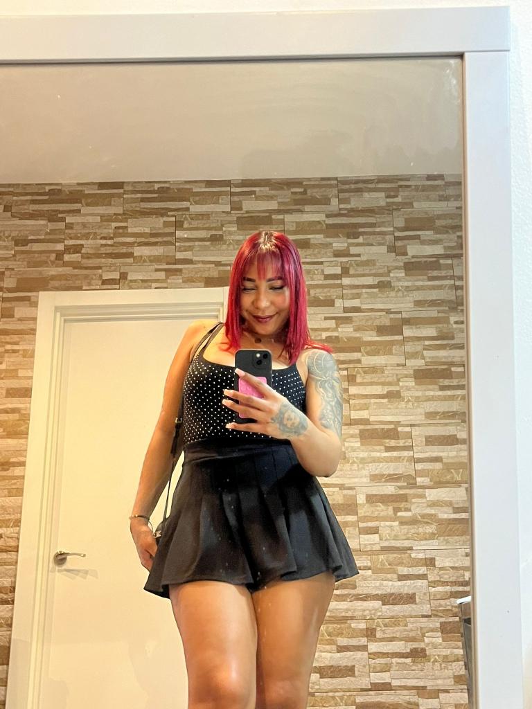 632951542: Chica busca chico en La Coruña