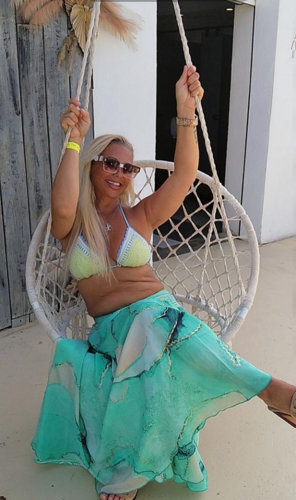 Chica busca chico en Alicante: 