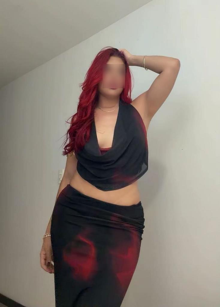 744256914: Chica busca chico en Málaga