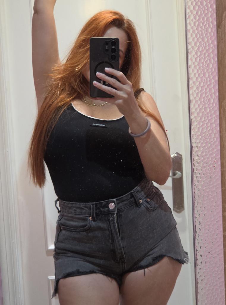 Chica busca chico en Cádiz: 
