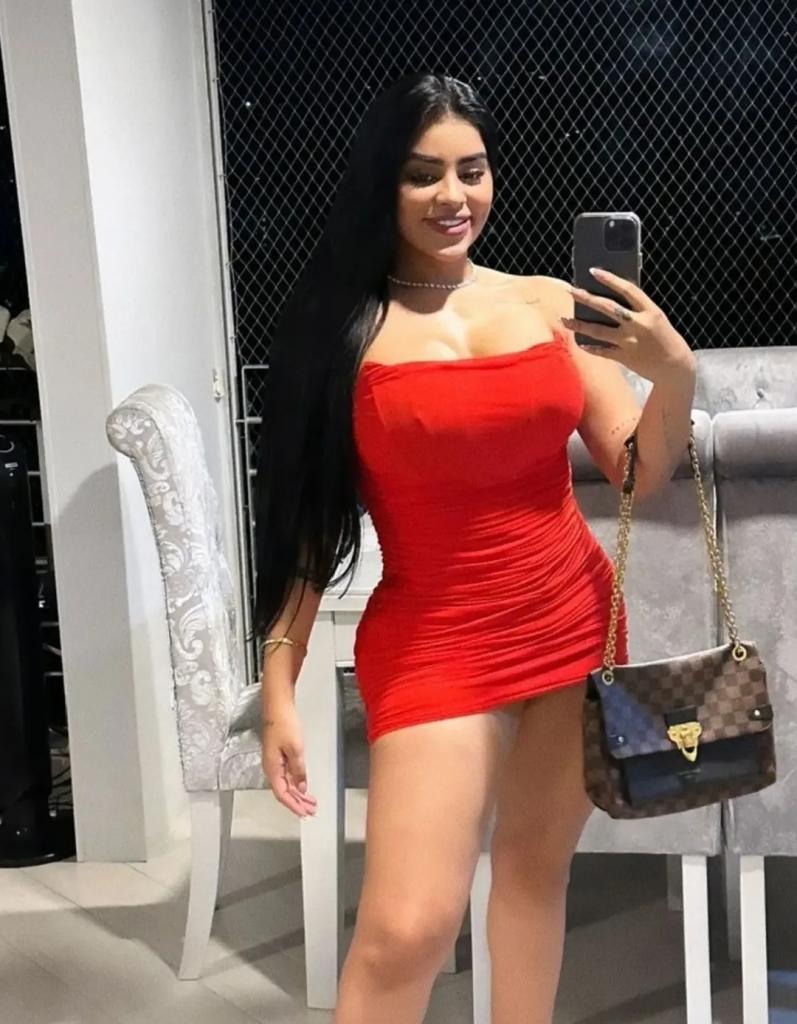 Chica busca chico en Granada: Chica busca chico