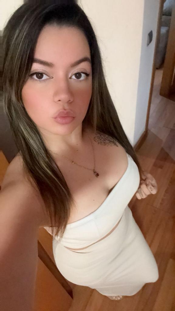 663092691: Chica busca chico en Mallorca