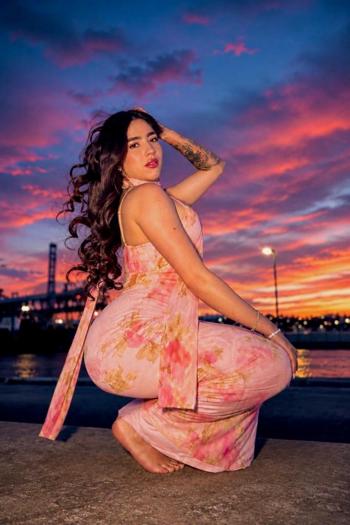 666314466: Chica busca chico en Ibiza