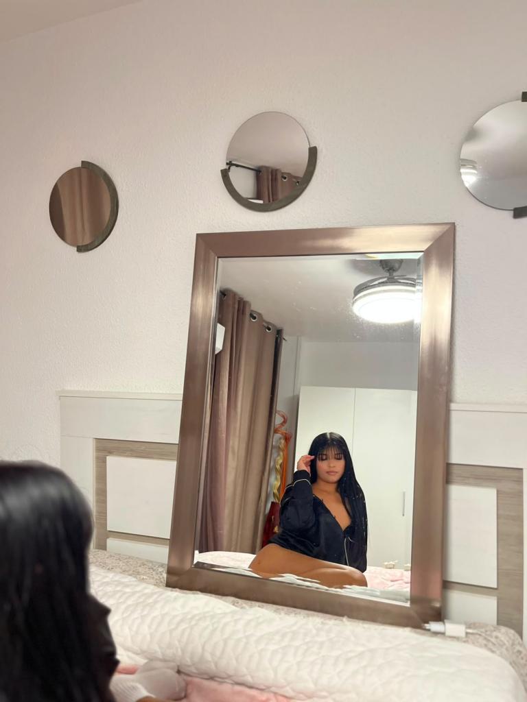 Chica busca chico en Jaén: 