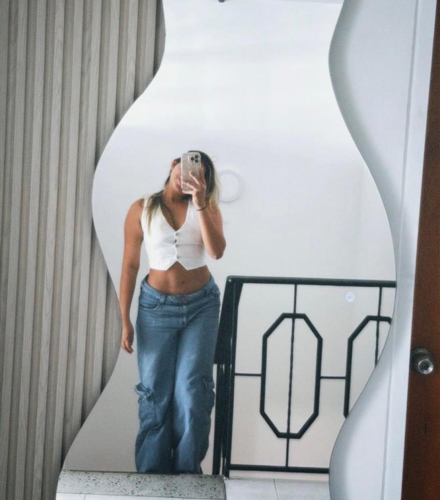 603947361: Chica busca chico en Cádiz
