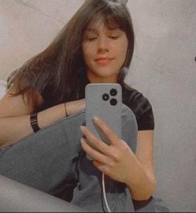 613287787: Chica busca chico en León