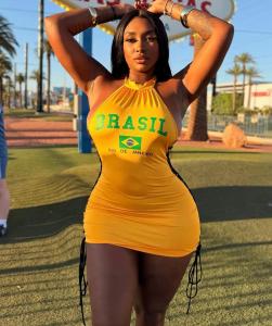 745035775: Chica busca chico en Sevilla