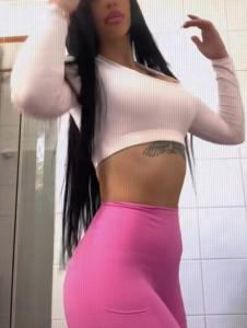 672568555: Chica busca chico en Sevilla
